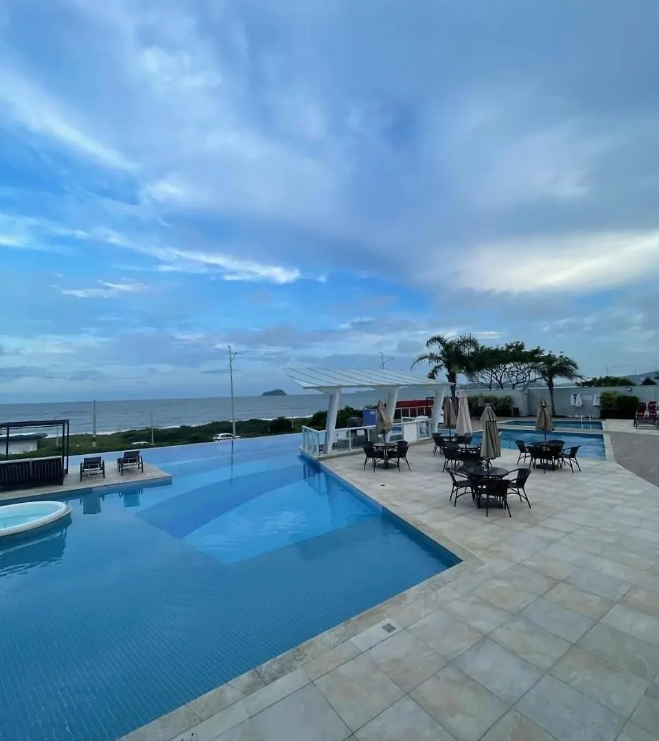 Bali Beach Home Club - Resort A Beira-Mar Piçarras 0*,