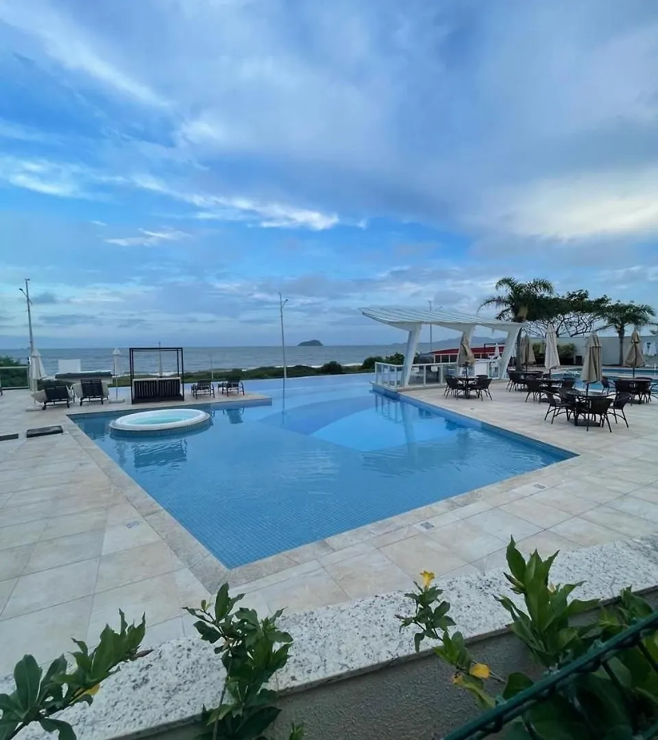 Bali Beach Home Club - Resort A Beira-Mar Piçarras 펜션